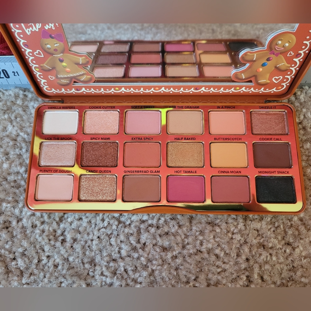 Too Faced Gingerbread pallete